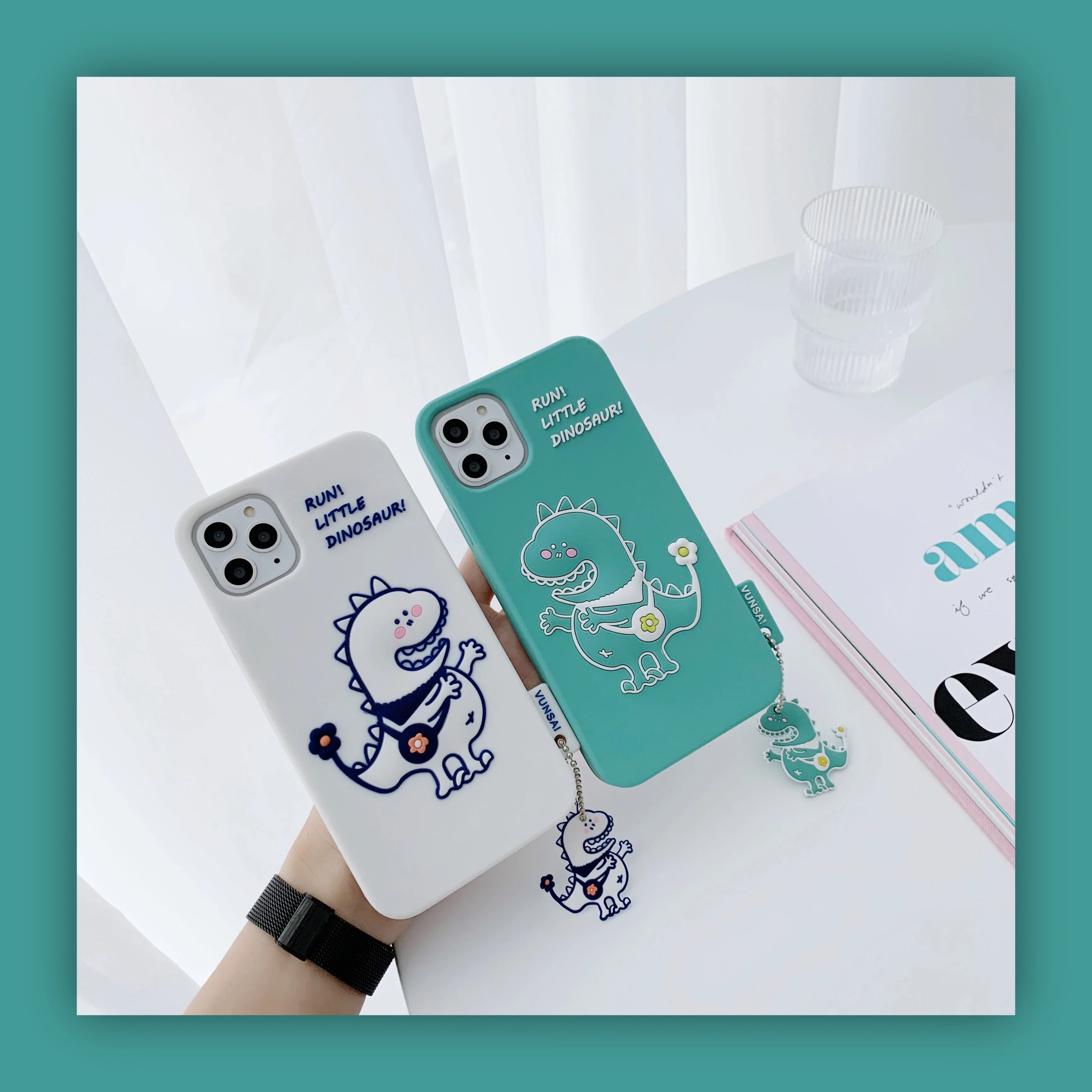 The pattern of a couple dinosaurs is suitable for iPhone 11 and iPhone 12 series mobile phone cases
The pattern of a couple dinosaurs is suitable for iPhone 11 and iPhone 12 series mobile phone cases