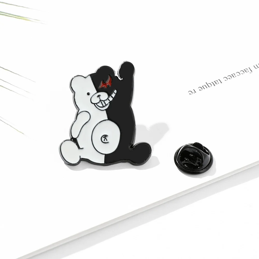 Two-dimensional Animation Peripheral Characters Metal Drip Enamel Personality Black And White Cartoon Panda Brooch
Two-dimensional Animation Peripheral Characters Metal Drip Enamel Personality Black And White Cartoon Panda Brooch