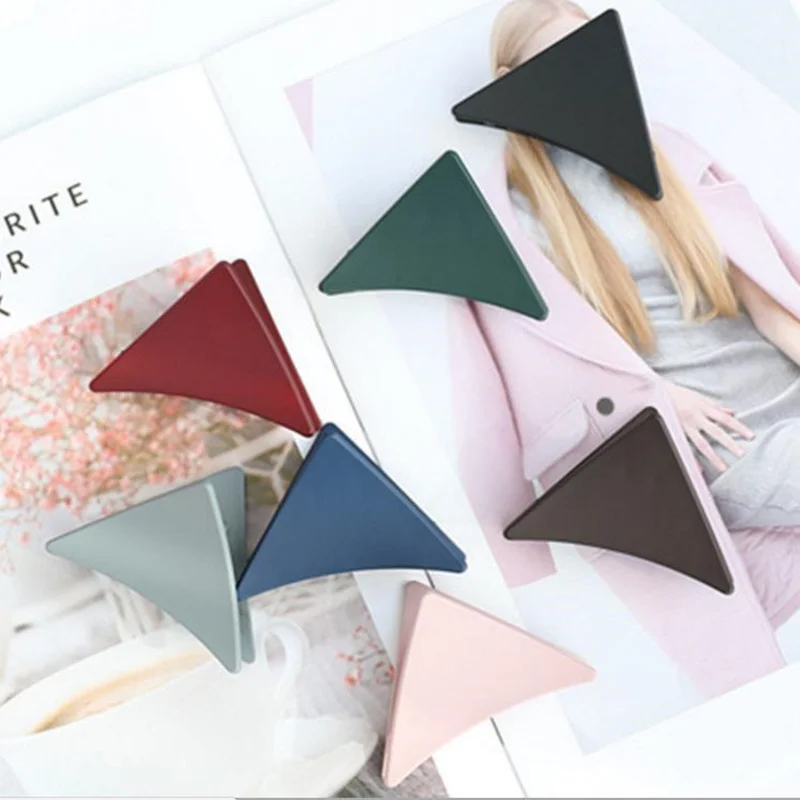 1 PC Women Triangle Hair Claws Girls Ponytail Hair Clip Simple Pure Color Hairpin Headwear Hair Accessories Hair Barrettes
1 PC Women Triangle Hair Claws Girls Ponytail Hair Clip Simple Pure Color Hairpin Headwear Hair Accessories Hair Barrettes