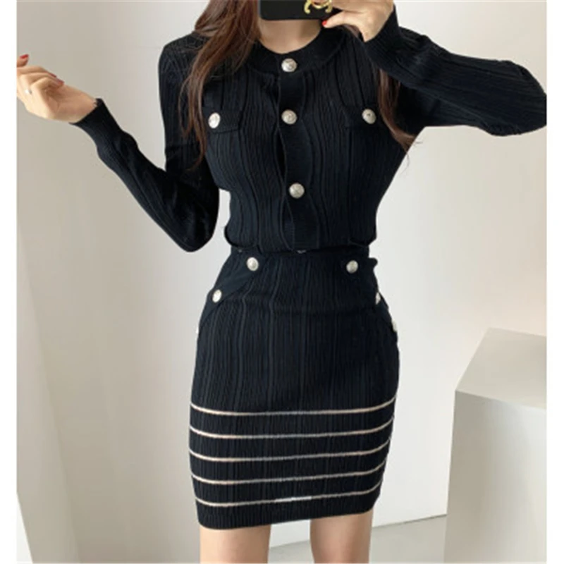 Elegant Knitted Two-piece Suit Sweater Women Sexy Slim-fit Solid Color Cardigan Top Elastic Hip Skirt Office Lady Sweaters Set
Elegant Knitted Two-piece Suit Sweater Women Sexy Slim-fit Solid Color Cardigan Top Elastic Hip Skirt Office Lady Sweaters Set