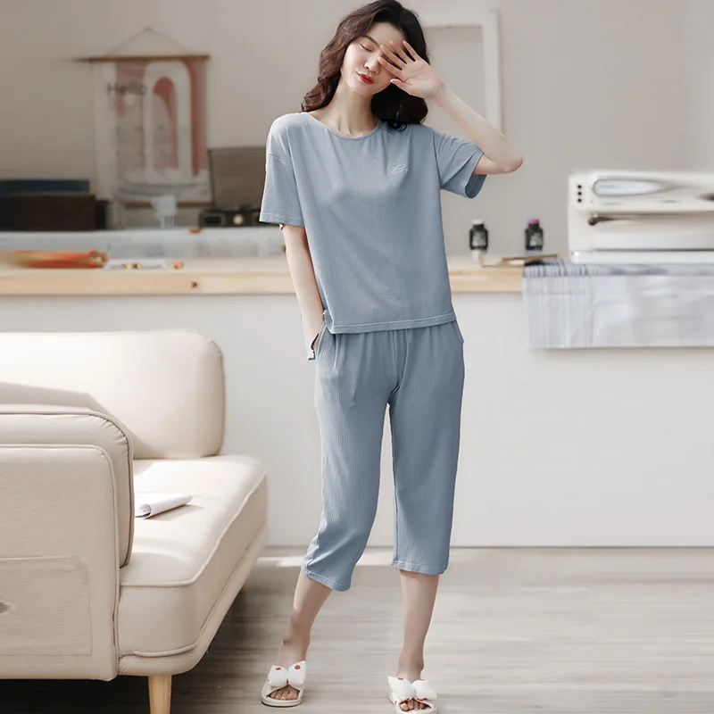 Комплект из двух предметов 2021 Пижама женская летняя новая футболка с короткими рукавами из натурального хлопка, домашняя одежда, повседнев... 
Комплект из двух предметов 2021 Пижама женская летняя новая футболка с короткими рукавами из натурального хлопка, домашняя одежда, повседнев...