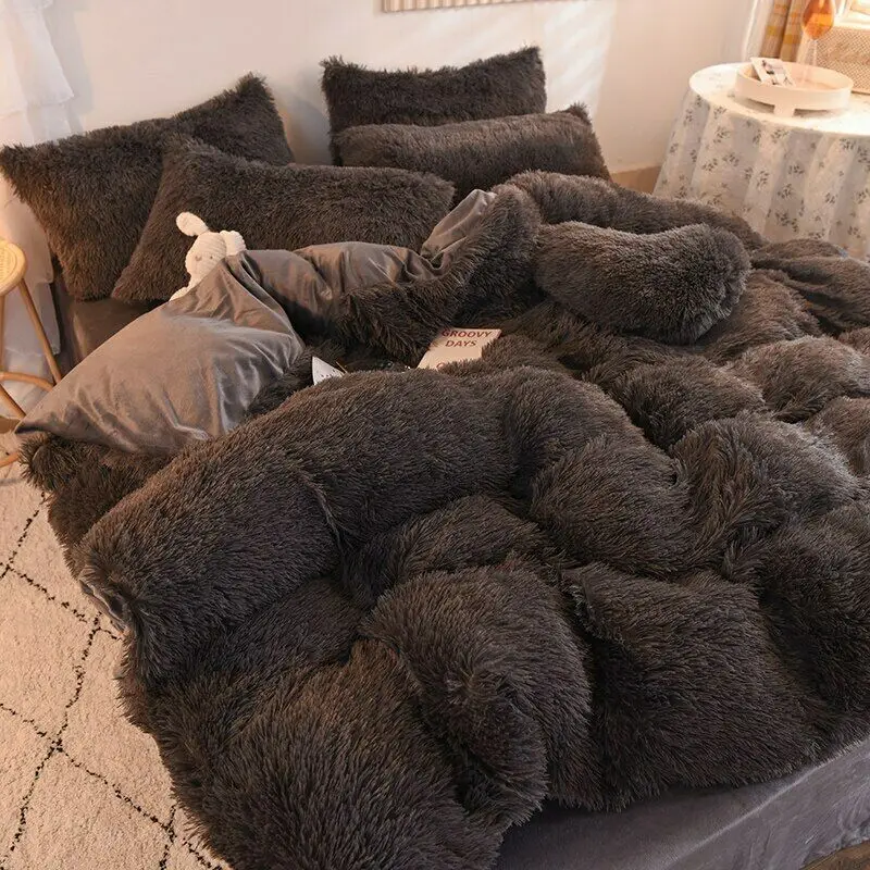Winter Flannel Bedding Set Beige Long Hair Plush Duvet Cover Solid Grey Bed In A Bag Comforter Set Queen Large Size Double Bed
Winter Flannel Bedding Set Beige Long Hair Plush Duvet Cover Solid Grey Bed In A Bag Comforter Set Queen Large Size Double Bed
