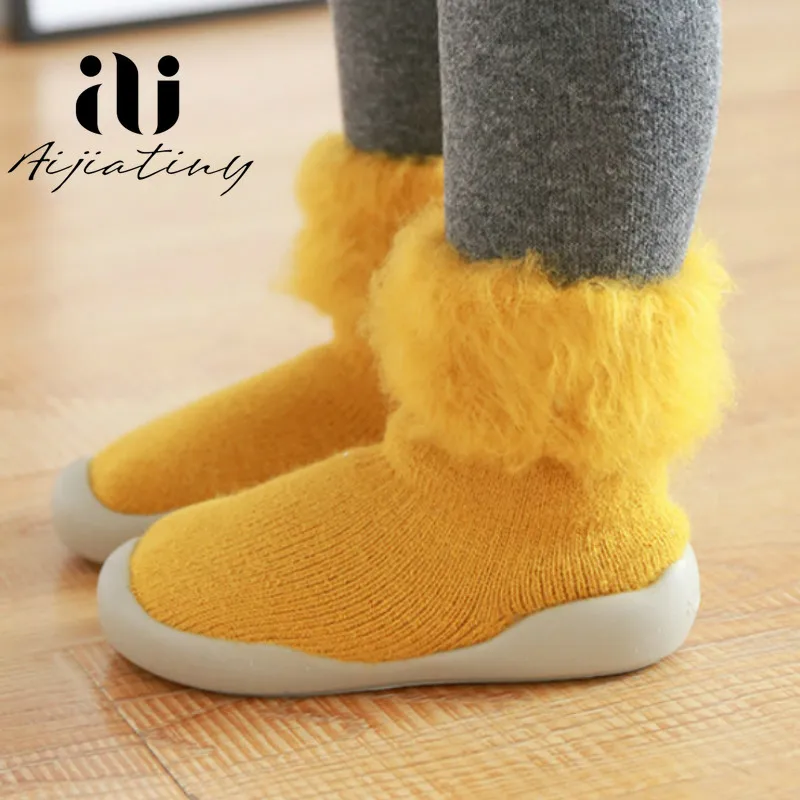 New Autumn plus velvet thickening baby floor socks non-slip baby toddler shoes rubber bottom baby floor shoes winter 
New Autumn plus velvet thickening baby floor socks non-slip baby toddler shoes rubber bottom baby floor shoes winter