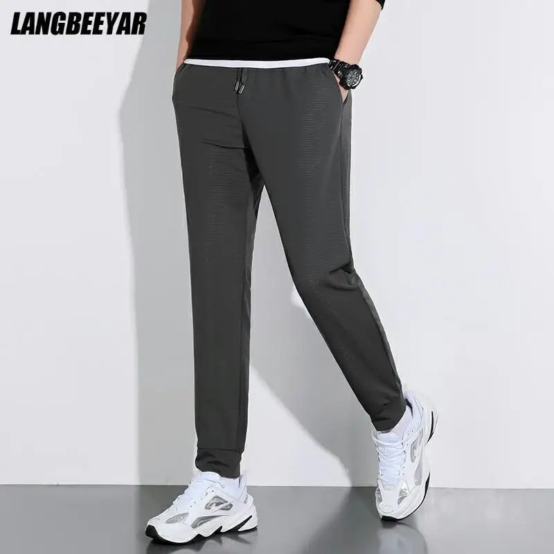 New Brand Casual Fashion Streetwear Teens Long Jogger Pants Men Strappy Wind Proof Trousers Comfortable Mens Clothing 2021
New Brand Casual Fashion Streetwear Teens Long Jogger Pants Men Strappy Wind Proof Trousers Comfortable Mens Clothing 2021