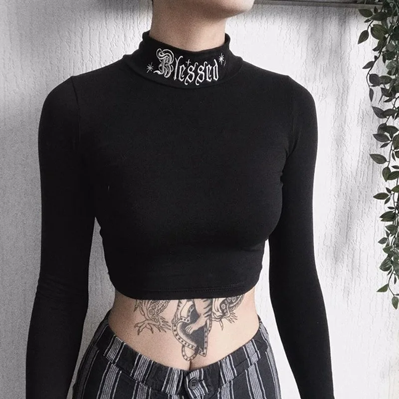 Gothic Dark Design Turtleneck Embroidered Top Women Street Skinny Short Black Long Sleeve T-Shirt Women Party Club Streetwear
Gothic Dark Design Turtleneck Embroidered Top Women Street Skinny Short Black Long Sleeve T-Shirt Women Party Club Streetwear