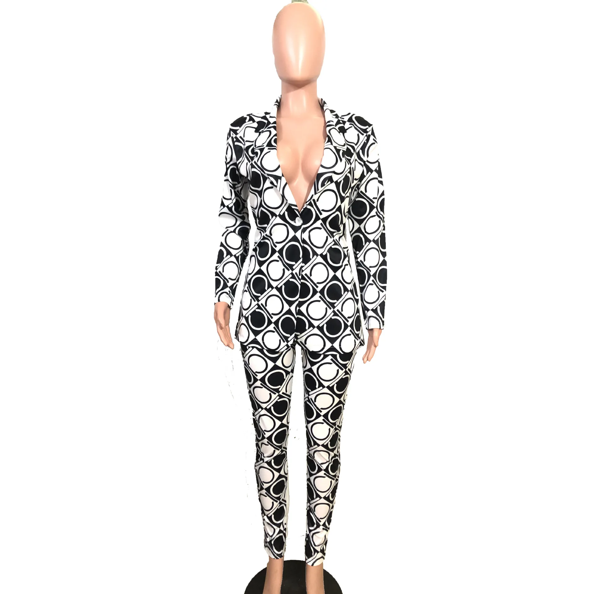 Fashion Summer Printed Trousers + Coat Two-piece Set Of 2021 New European And American Slim Sexy Deep V Suit Suit S-2XL
Fashion Summer Printed Trousers + Coat Two-piece Set Of 2021 New European And American Slim Sexy Deep V Suit Suit S-2XL