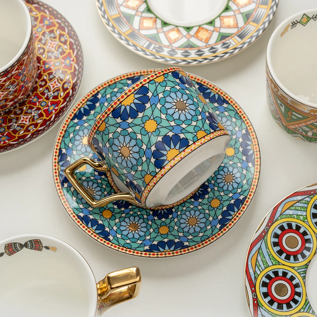 Small Pattern Design Coffee Cup Latte European Ceramic Summer Coffee Cup Set Drinkware Gobelets Et Verres Tea Cup Saucers
Small Pattern Design Coffee Cup Latte European Ceramic Summer Coffee Cup Set Drinkware Gobelets Et Verres Tea Cup Saucers