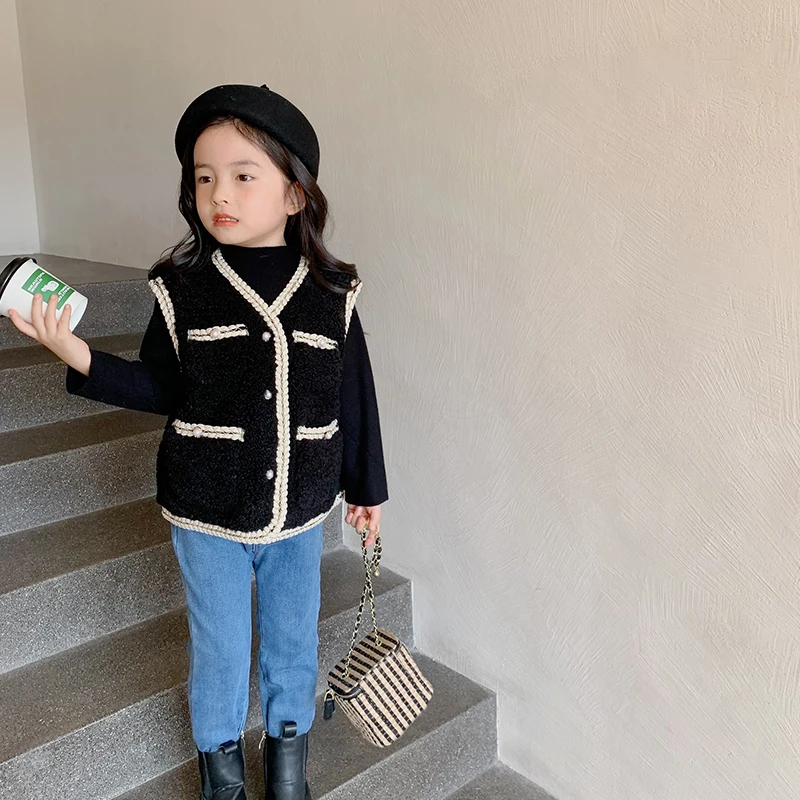 MILA CHOU 2021 Winter Baby Girls Princess Thick Vest Kids Waistcoat Pearl Lambswool Warm Vest Coat Outwear Clothes Child Jacket
MILA CHOU 2021 Winter Baby Girls Princess Thick Vest Kids Waistcoat Pearl Lambswool Warm Vest Coat Outwear Clothes Child Jacket
