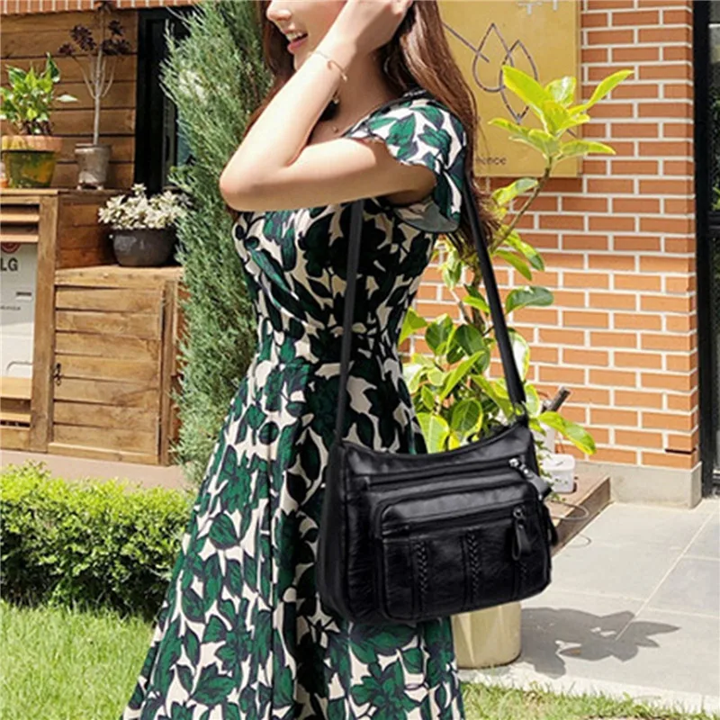 Women's Bag Middle-aged Bag Mother's Bag Fashion Multi-layer Large Capacity Single Shoulder Bag Mother-in-law Buy Vegetable Bag
Women's Bag Middle-aged Bag Mother's Bag Fashion Multi-layer Large Capacity Single Shoulder Bag Mother-in-law Buy Vegetable Bag