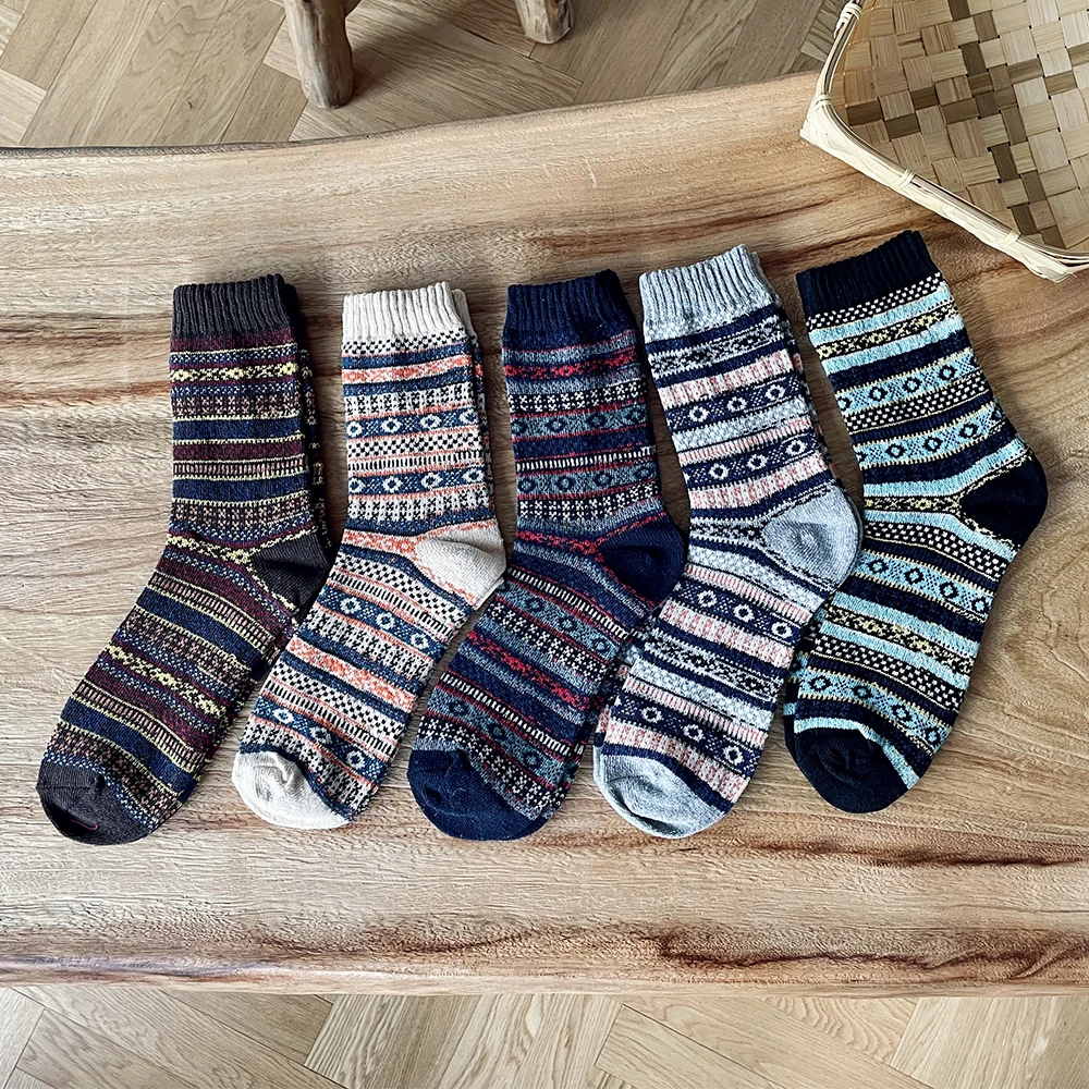 

5Pairs New Witner Socks Women Men Sock Thick Warm Wool Socks Retro Style Beiger Gray Christmas Gift Free Size Dropshipping