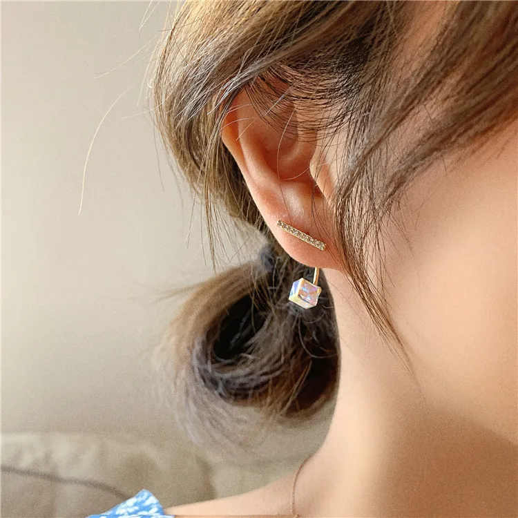 2022 New Korean Trendy Square Crystal Asymmetric Geometric Drop Earrings For Women Elegant Pendientes Accessories
2022 New Korean Trendy Square Crystal Asymmetric Geometric Drop Earrings For Women Elegant Pendientes Accessories