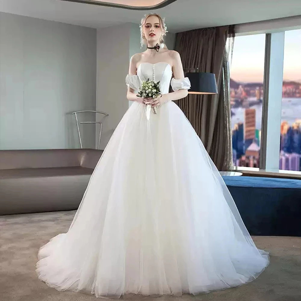 Wedding Dresses Illusion Strapless Sleeveless Tulle Lace Luxury White Vintage Elegant Women Bridal Gown
Wedding Dresses Illusion Strapless Sleeveless Tulle Lace Luxury White Vintage Elegant Women Bridal Gown