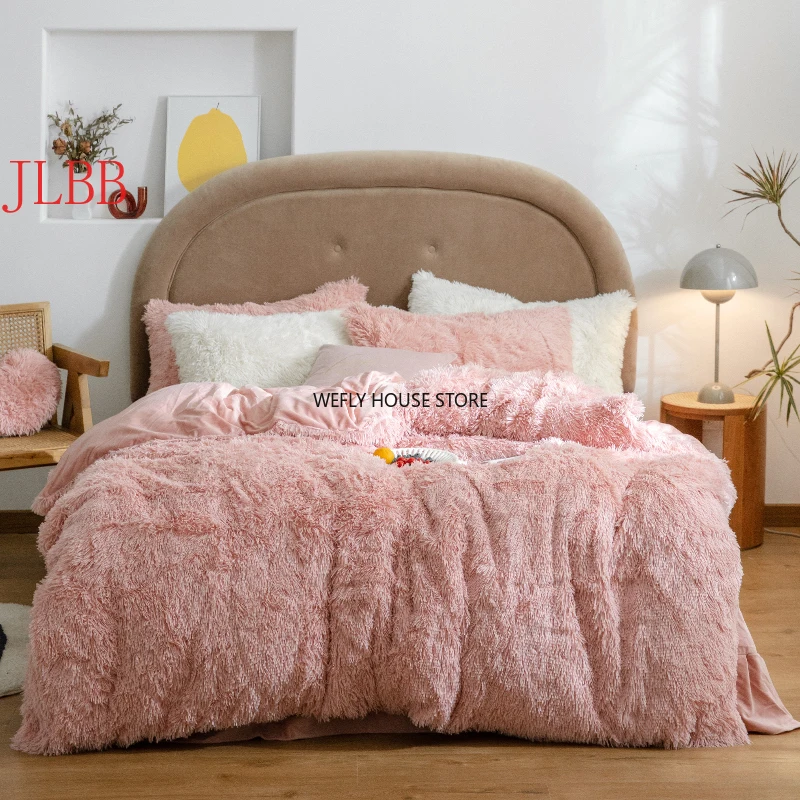 Long Mink hair bedding set long hair +cashmere fleece duvet cover set thicken warm bed linen set (no filling) sweet pink bed set
Long Mink hair bedding set long hair +cashmere fleece duvet cover set thicken warm bed linen set (no filling) sweet pink bed set