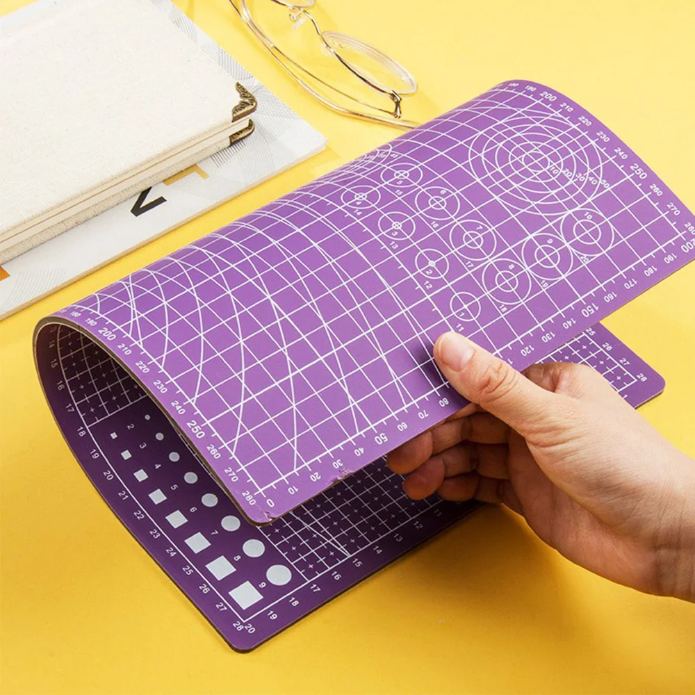 New A4/A5 PVC Cutting Mat Pad Patchwork Cut Pad Durable Patchwork Tools DIY Handmade Self-healing Cutting Plate Art Tool Kits
New A4/A5 PVC Cutting Mat Pad Patchwork Cut Pad Durable Patchwork Tools DIY Handmade Self-healing Cutting Plate Art Tool Kits