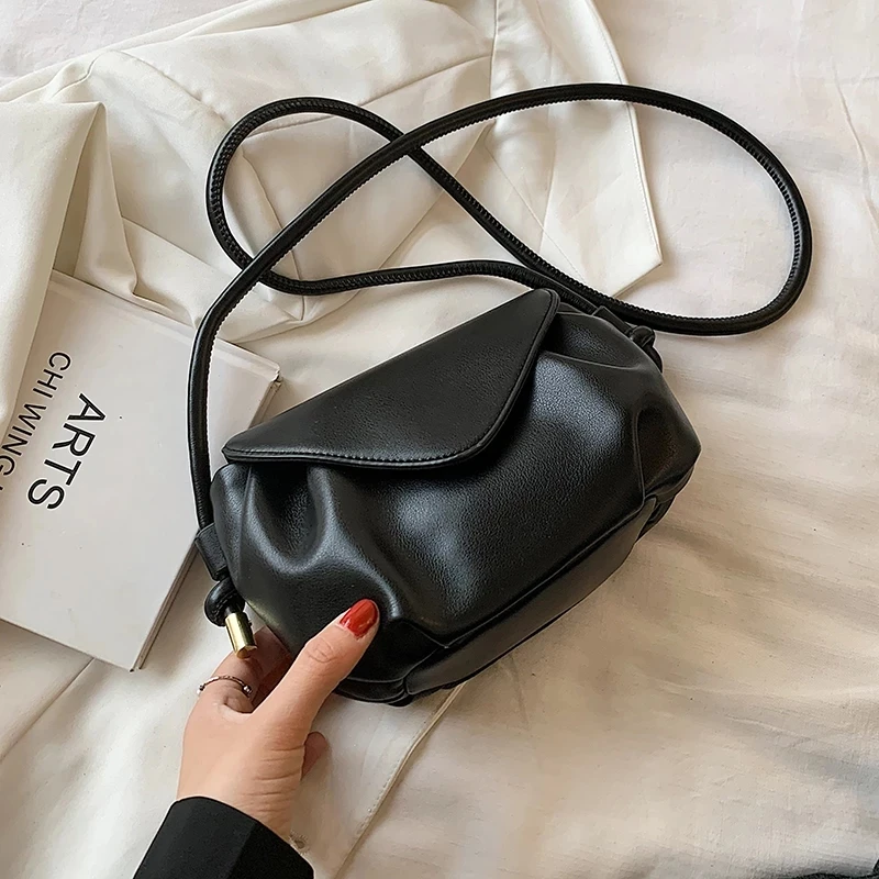 Folds Designer Crossbody Messenger Bag for Women 2021 Summer Small Soft Flap Travel Trends Shopper Shoulder Purses Handbags
Folds Designer Crossbody Messenger Bag for Women 2021 Summer Small Soft Flap Travel Trends Shopper Shoulder Purses Handbags