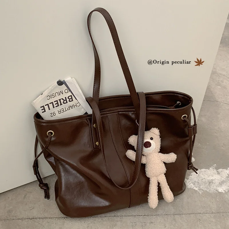 Large Capacity Bag Women's New Fashion Tot Bag Versatile Ins Autumn and Winter One Shoulder Bag
Large Capacity Bag Women's New Fashion Tot Bag Versatile Ins Autumn and Winter One Shoulder Bag