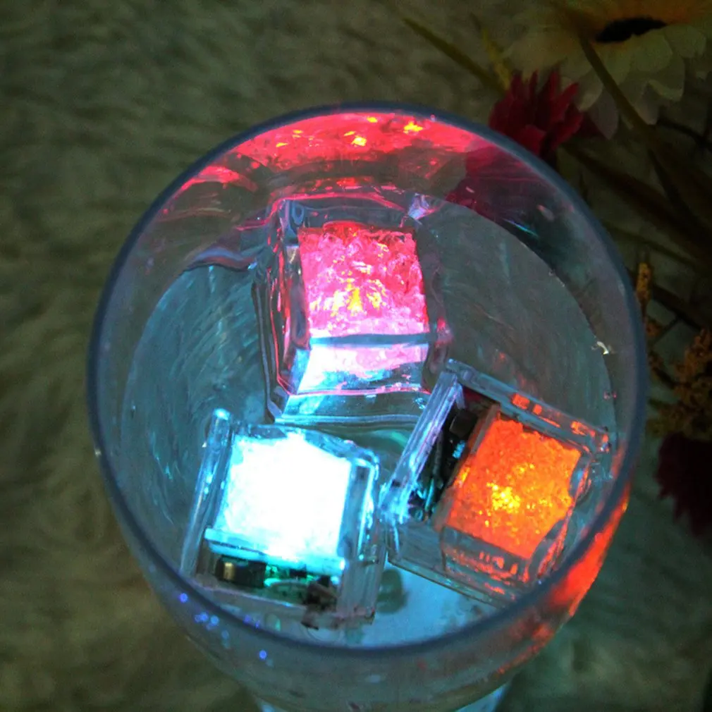 Fashion Party In The Tub Children's Bath Lamp Floating Lamp Bathtub Waterproof Colorful LED Lamp Toys Flashing Ice Cube
Fashion Party In The Tub Children's Bath Lamp Floating Lamp Bathtub Waterproof Colorful LED Lamp Toys Flashing Ice Cube