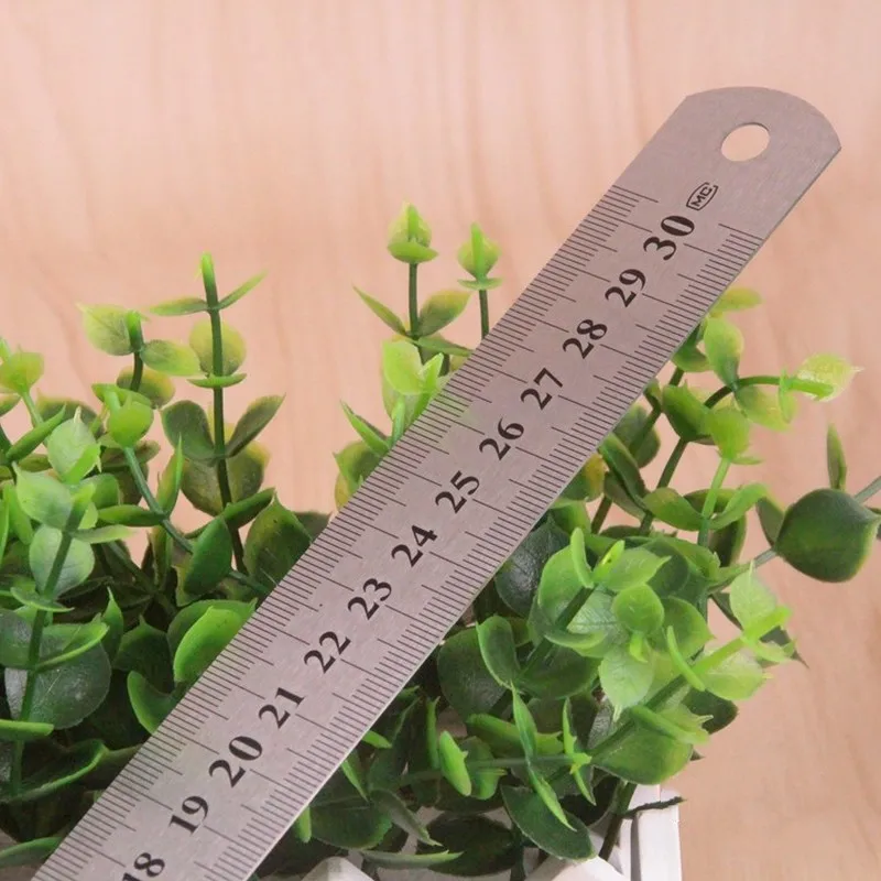 3pcs / Set Long Iron Ruler Scale Ruler Stainless Steel Measuring Tool 20cm / 30cm/50cm 
3pcs / Set Long Iron Ruler Scale Ruler Stainless Steel Measuring Tool 20cm / 30cm/50cm
