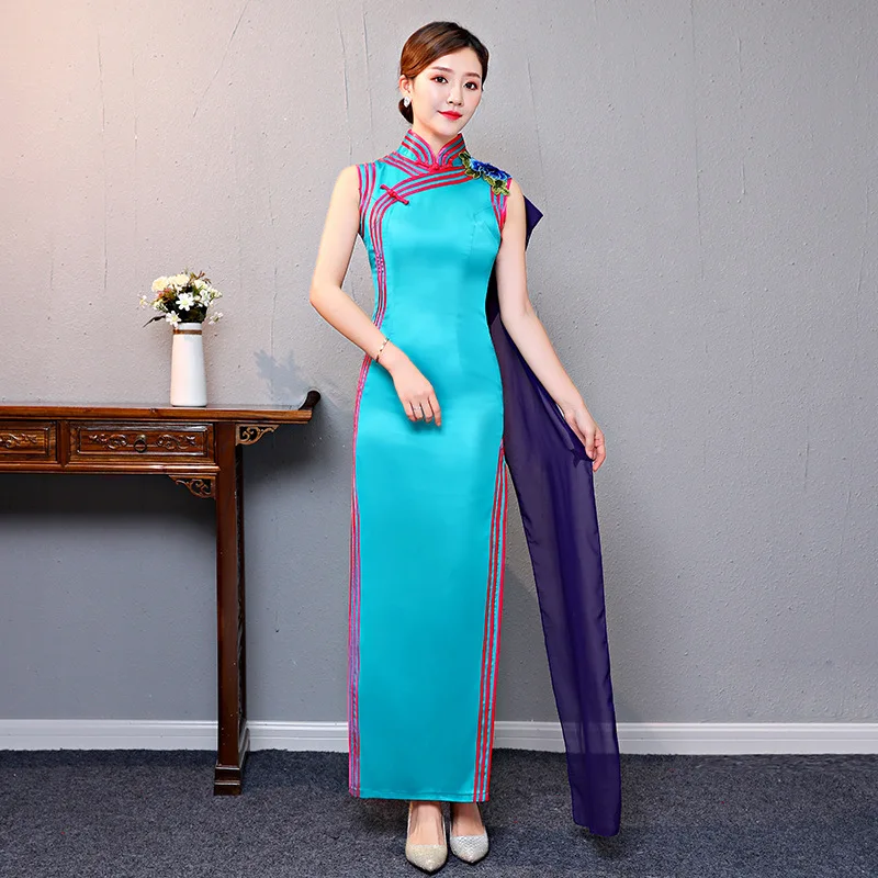 Green Evening Party Dress Gown Large Size 3XL Cheongsam Sexy Sleeveless Rayon Qipao Chinese Classic Collar Vintage Vestidos
Green Evening Party Dress Gown Large Size 3XL Cheongsam Sexy Sleeveless Rayon Qipao Chinese Classic Collar Vintage Vestidos