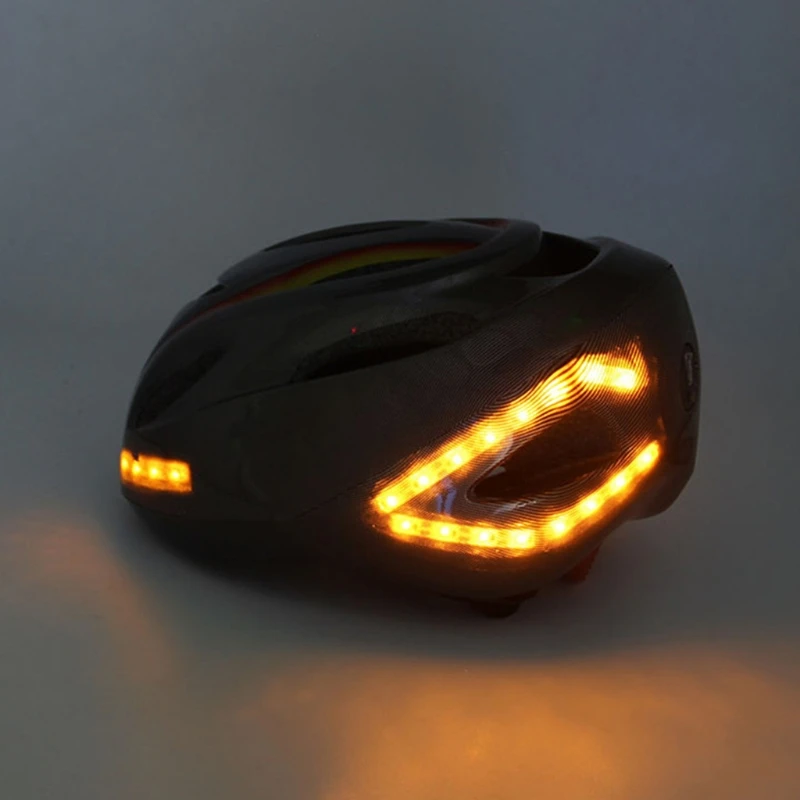 Smart Bike Helmet with Wireless Steering Signal Handlebar Remote Control Rechargeable Night Riding Warning Safety Cap 
Smart Bike Helmet with Wireless Steering Signal Handlebar Remote Control Rechargeable Night Riding Warning Safety Cap