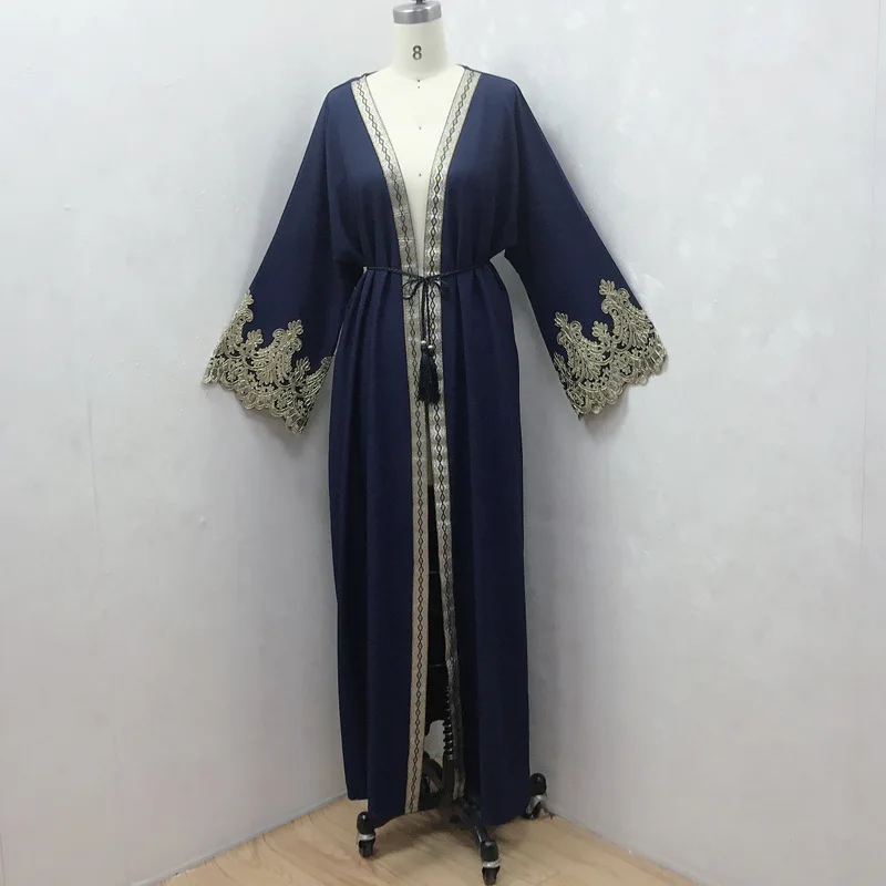Muslim Fashion Maxi Dress Women Lace Up With Embroidery Islamic Turkey Kimono Kaftan Dresses Elegant Abayas Dubai Muslim Robes
Muslim Fashion Maxi Dress Women Lace Up With Embroidery Islamic Turkey Kimono Kaftan Dresses Elegant Abayas Dubai Muslim Robes