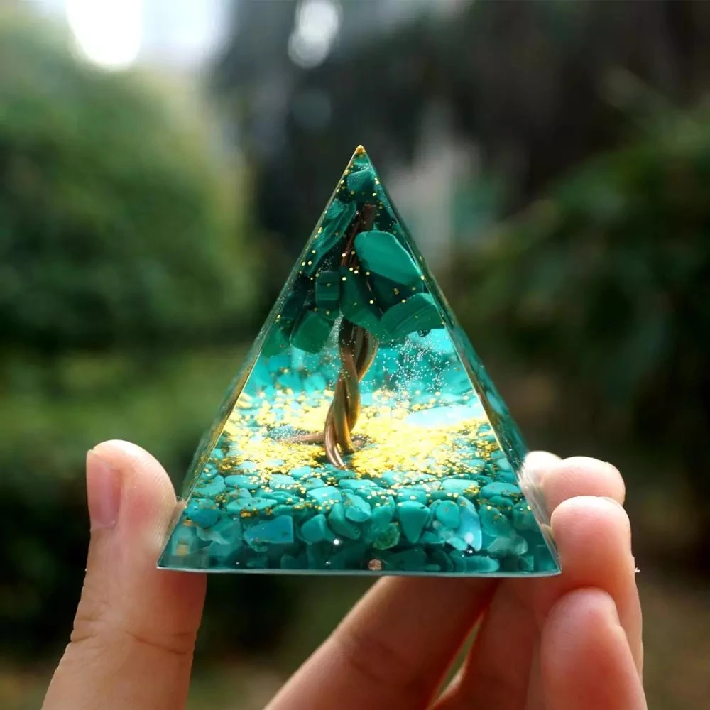 Runes Handmade Tree Of Life Orgone Pyramid 50mm Malachite With Turquoise Crystal Reiki Energy HEALING Interior decoration
Runes Handmade Tree Of Life Orgone Pyramid 50mm Malachite With Turquoise Crystal Reiki Energy HEALING Interior decoration