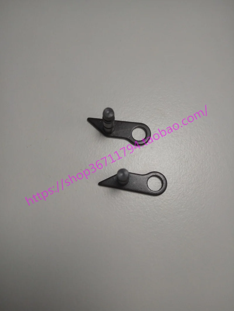 2PCS For Brother spare parts Sweater knitting machine accessories KH868, KH860 (A105, A106) Tuck cam
2PCS For Brother spare parts Sweater knitting machine accessories KH868, KH860 (A105, A106) Tuck cam