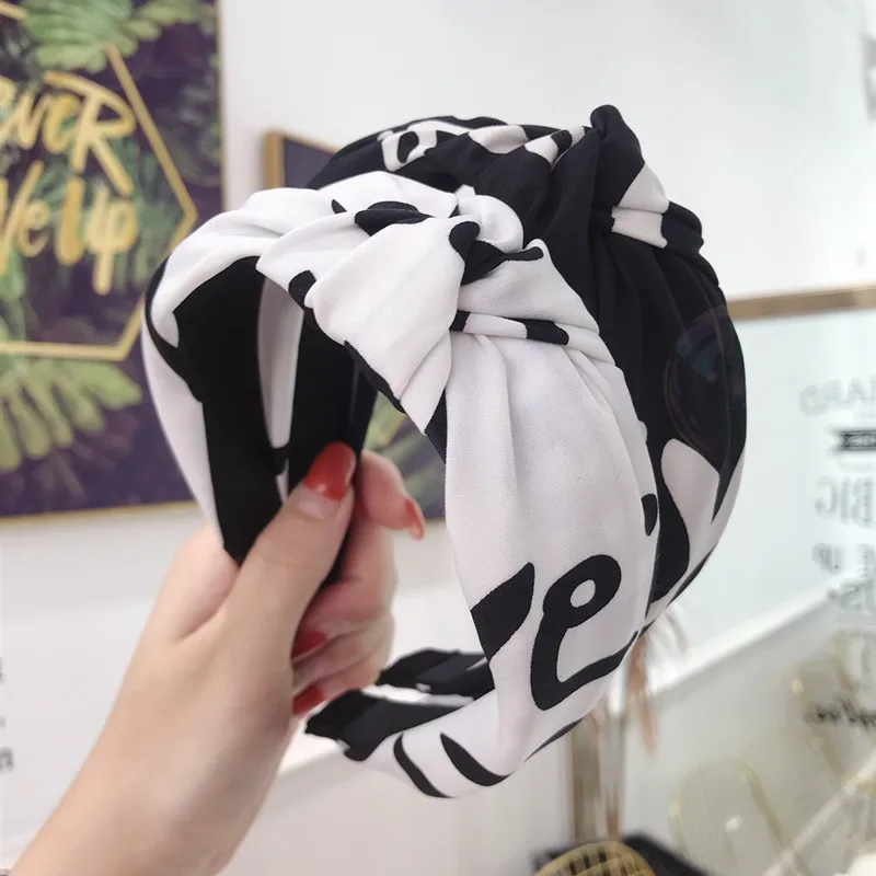 Fashion Milk color Knotted Headband Women HairBand Hair Hoop girls Wide Side Hair Bands Hair Accessories 
Fashion Milk color Knotted Headband Women HairBand Hair Hoop girls Wide Side Hair Bands Hair Accessories