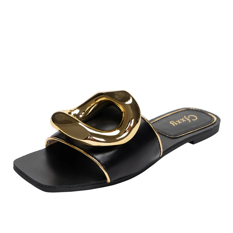 New Style Women's Slippers Summer Metal Decoration One Word Fashion Gold-rimmed Women's Slippers
New Style Women's Slippers Summer Metal Decoration One Word Fashion Gold-rimmed Women's Slippers