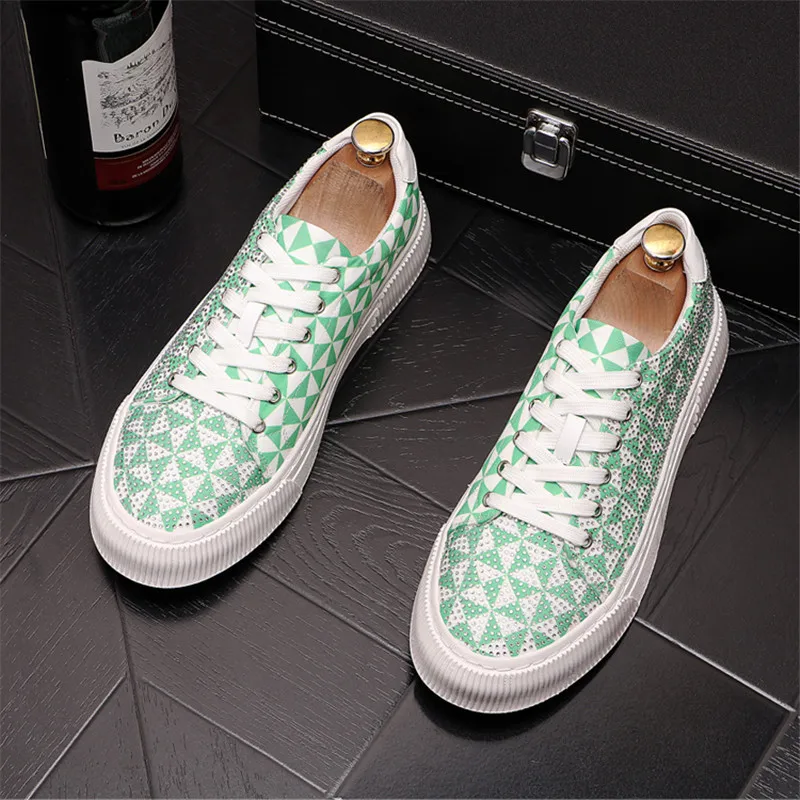 Модные мужские тапочки Gold стразы, подвеска в виде акулы с зубьями, мужские туфли на плоской подошве для свадебного платья, Мокасины, повседн... 
Модные мужские тапочки Gold стразы, подвеска в виде акулы с зубьями, мужские туфли на плоской подошве для свадебного платья, Мокасины, повседн...