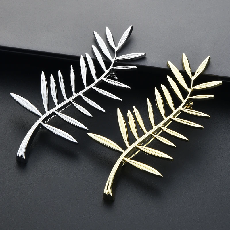 Wuli&baby Big Leaf Winter Women Sweater Brooch Pins Gift 2021 Fashion Jewelry Brooches Leaves Badge New Design
Wuli&baby Big Leaf Winter Women Sweater Brooch Pins Gift 2021 Fashion Jewelry Brooches Leaves Badge New Design