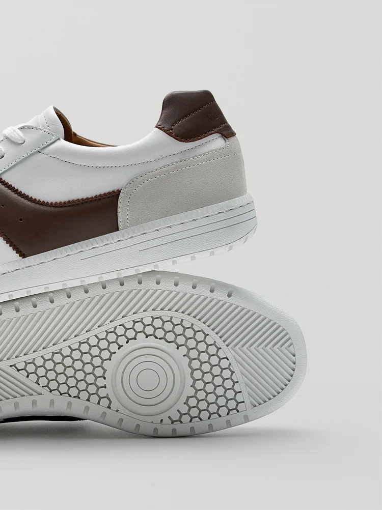 Men's Shoes
Men's Shoes