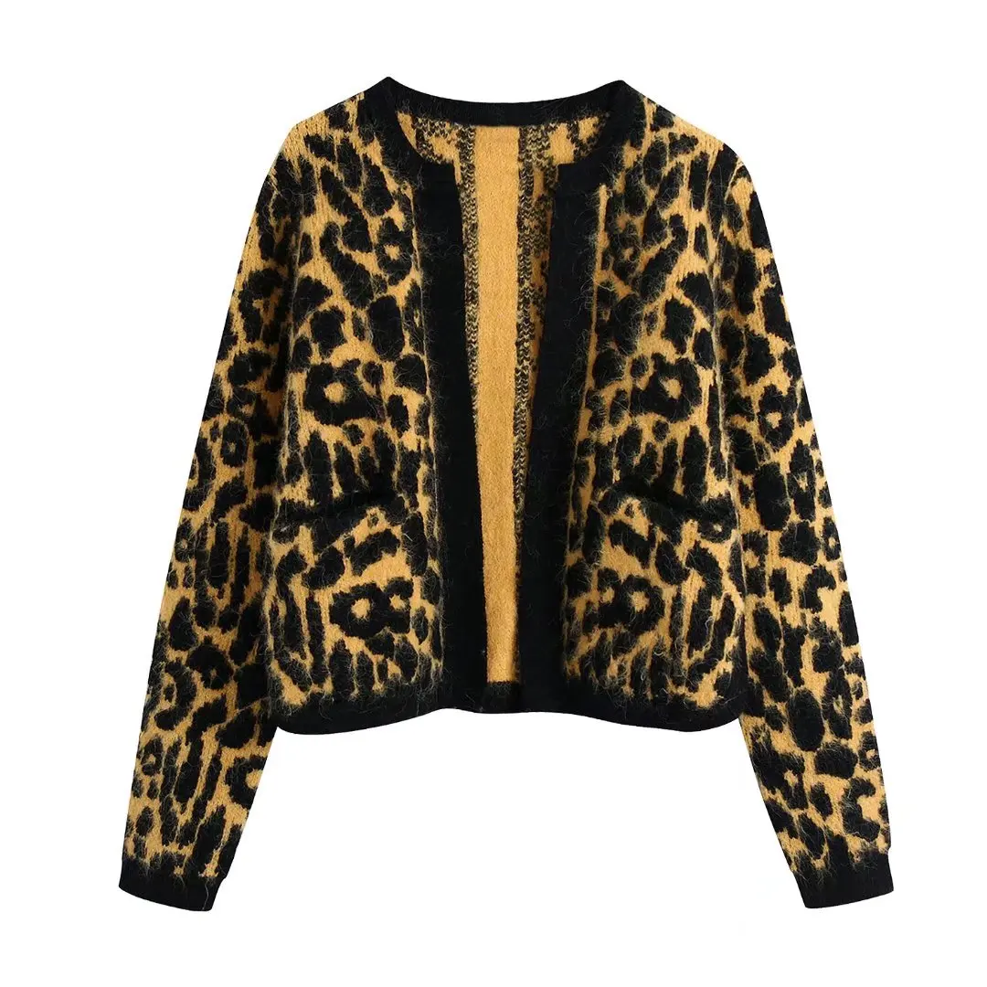JUNWU Autumn Women's Yellow Leopard Print Round Neck Long-Sleeved Knitted Sweater Cardigan Jacket Fashion Street Style
JUNWU Autumn Women's Yellow Leopard Print Round Neck Long-Sleeved Knitted Sweater Cardigan Jacket Fashion Street Style