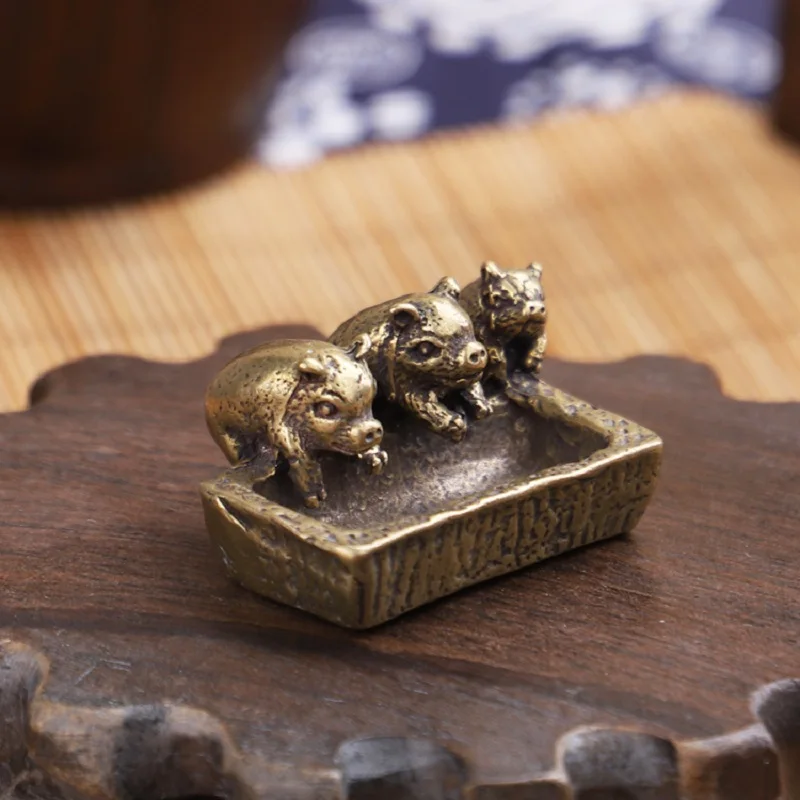 Pure Copper Three Pigs Decorate A Pig Trough Cute Pig Tea Pet Solid Copper Home Accessories
Pure Copper Three Pigs Decorate A Pig Trough Cute Pig Tea Pet Solid Copper Home Accessories