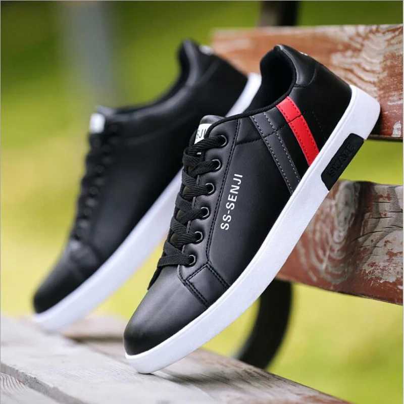 Hot PU Leather Spring Summer Sneakers Man Running Shoes for Men Sport Shoes Men's Sports Shoes Male Blue Basket Workout B1455
Hot PU Leather Spring Summer Sneakers Man Running Shoes for Men Sport Shoes Men's Sports Shoes Male Blue Basket Workout B1455