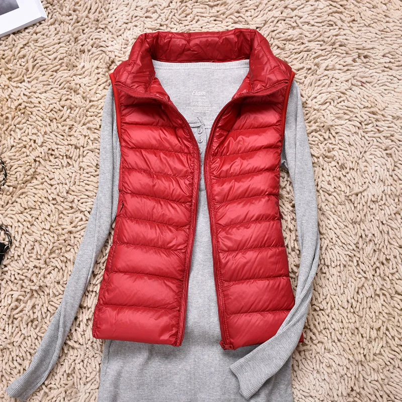 New Autumn Women Ultra Light Down Vest White Duck Down Coat Parka Ladies Sleeveless Waistcoat Windproof Warm Vest Coat Portable
New Autumn Women Ultra Light Down Vest White Duck Down Coat Parka Ladies Sleeveless Waistcoat Windproof Warm Vest Coat Portable
