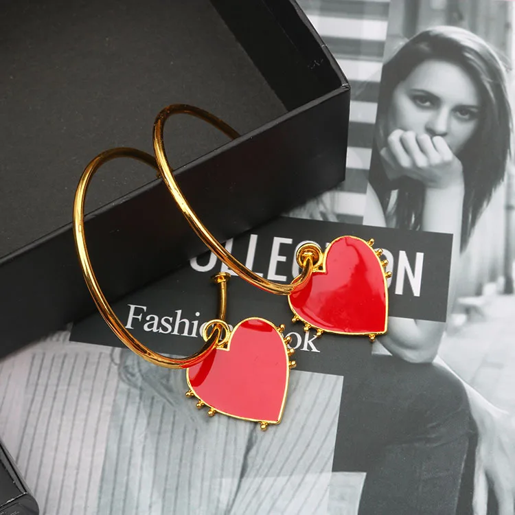 JL Bohemian Large C Shape Earring Retro Circle Heart Earrings Gold Plated For Women
JL Bohemian Large C Shape Earring Retro Circle Heart Earrings Gold Plated For Women