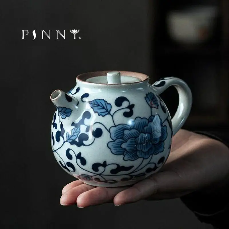 PINNY 140ML Blue And White Porcelain Teapot Retro Pigmented Traditional Chinese Tea Pot Kung Fu Tea Service Drinkware
PINNY 140ML Blue And White Porcelain Teapot Retro Pigmented Traditional Chinese Tea Pot Kung Fu Tea Service Drinkware