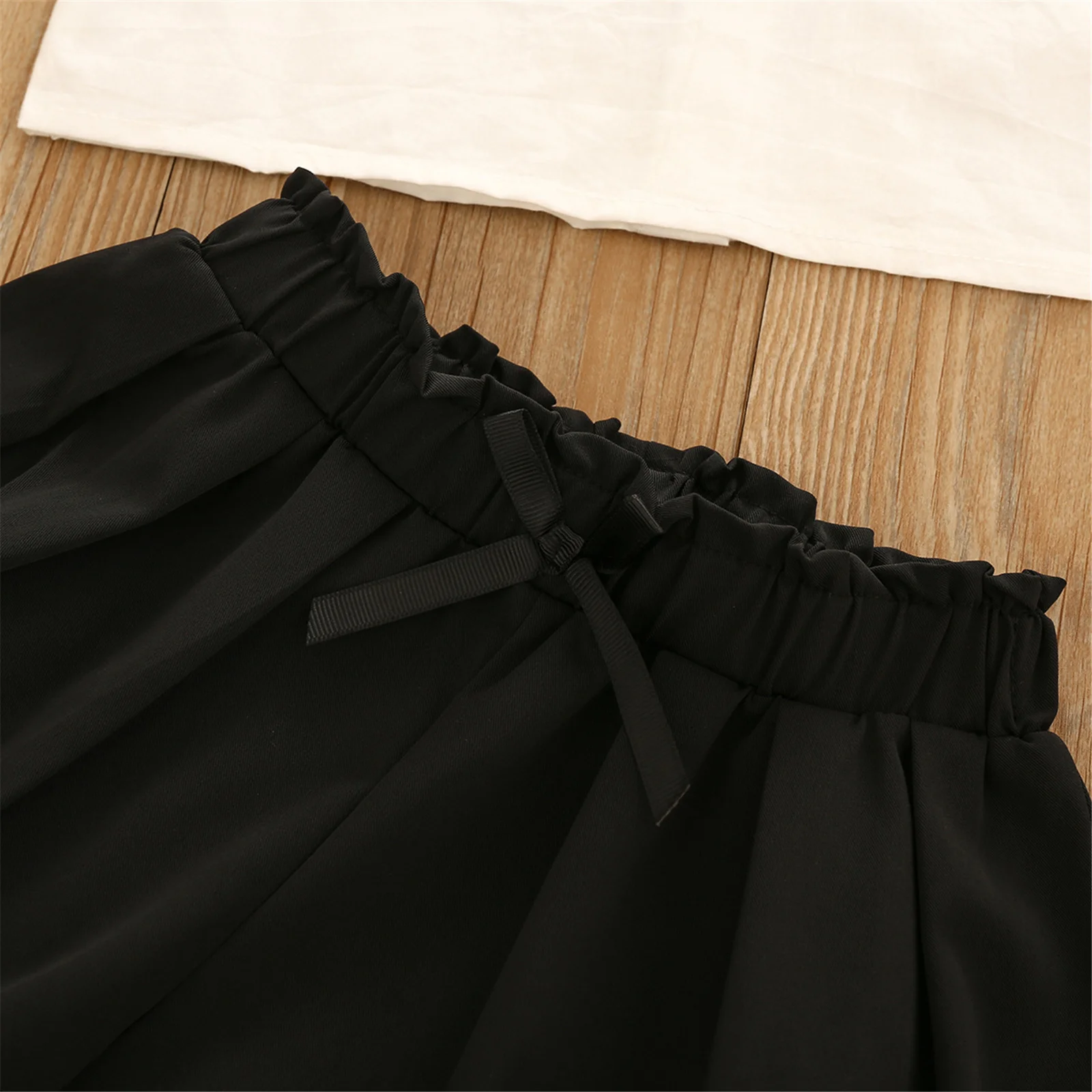 2021 Toddler Kid Girls Casual Clothes Sets, Ruffle Crew Neck Buttons Sleeveless Blouse Vest with Solid Color Shorts Outfits
2021 Toddler Kid Girls Casual Clothes Sets, Ruffle Crew Neck Buttons Sleeveless Blouse Vest with Solid Color Shorts Outfits