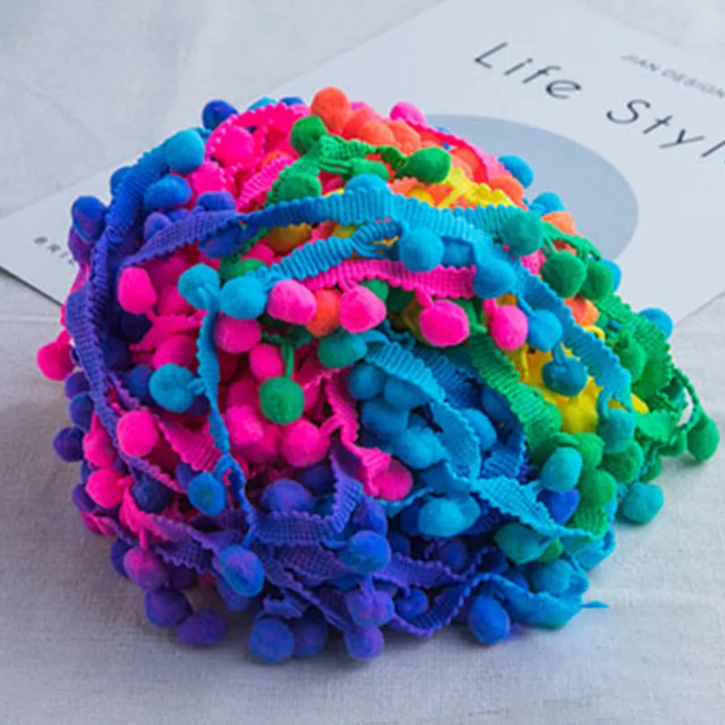 New 6 colors 18Yards Hand Sewn Plush Ball Cute Retro Hair Ball Fringed Lace For DIY Decorative Table Cloth Pillow
New 6 colors 18Yards Hand Sewn Plush Ball Cute Retro Hair Ball Fringed Lace For DIY Decorative Table Cloth Pillow