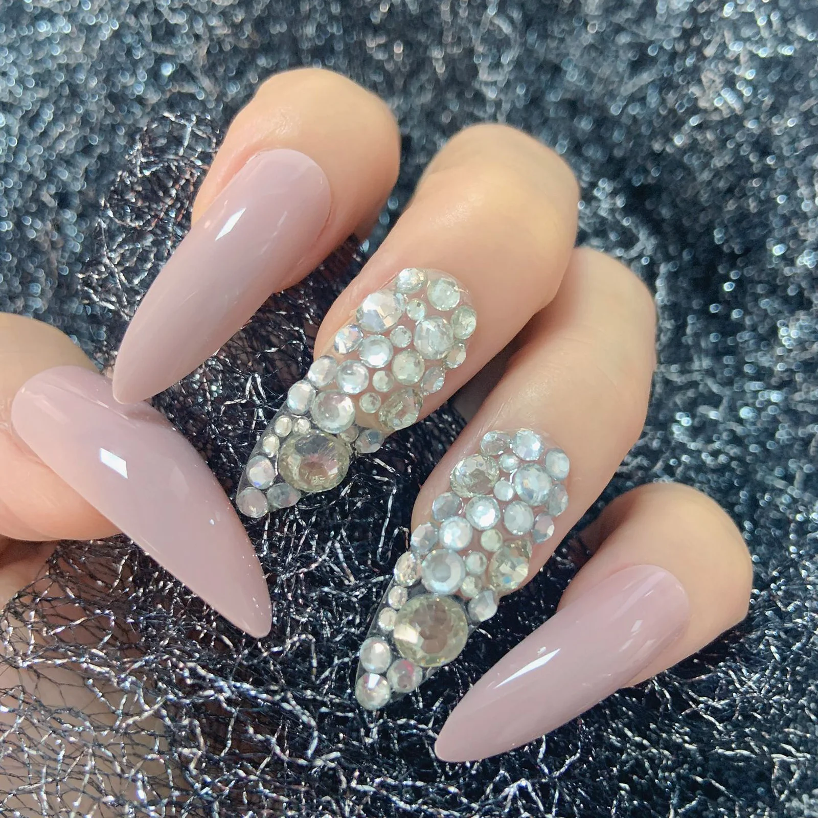 3D Handmade Press On Nails Crystal Glossy Stiletto Fake False Nails Almond Long Pointed Full Cover Nails for Women and Girl
3D Handmade Press On Nails Crystal Glossy Stiletto Fake False Nails Almond Long Pointed Full Cover Nails for Women and Girl