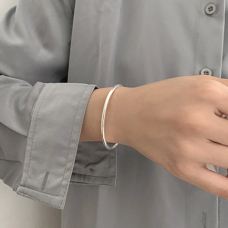 XIYANIKESilver Color Glossy Open Bracelet Female Trend Minimalist Light Luxury Temperament Couple Gift Fashion Bangles
XIYANIKESilver Color Glossy Open Bracelet Female Trend Minimalist Light Luxury Temperament Couple Gift Fashion Bangles