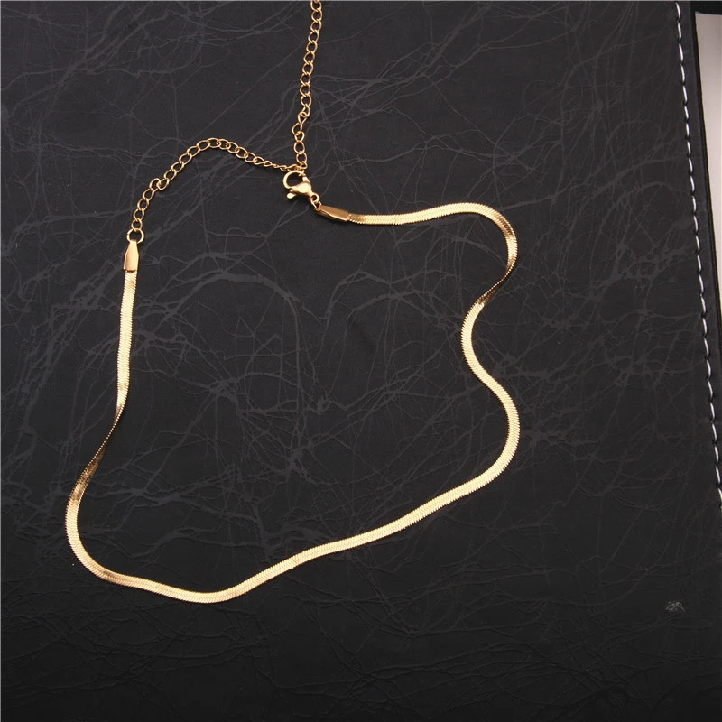 Creative Simple Clavicle Chain Personality Short Metal Necklace for Women
Creative Simple Clavicle Chain Personality Short Metal Necklace for Women