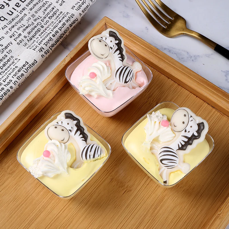 50pcs Net red mini mousse cup disposable small cup hard plastic pudding cup ice cream cup party favors pastry cake box with lid
50pcs Net red mini mousse cup disposable small cup hard plastic pudding cup ice cream cup party favors pastry cake box with lid