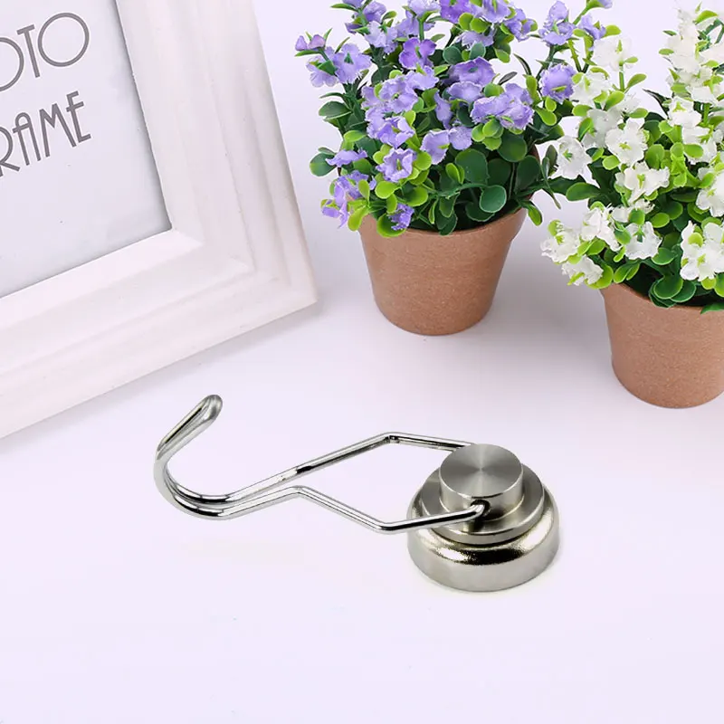 Вращающийся магнитный крючок 14 кг, вертикальное тяговое усилие, вращающаяся Гибкая всасывающая дверь, бытовые крючки для шкафа
Вращающийся магнитный крючок 14 кг, вертикальное тяговое усилие, вращающаяся Гибкая всасывающая дверь, бытовые крючки для шкафа