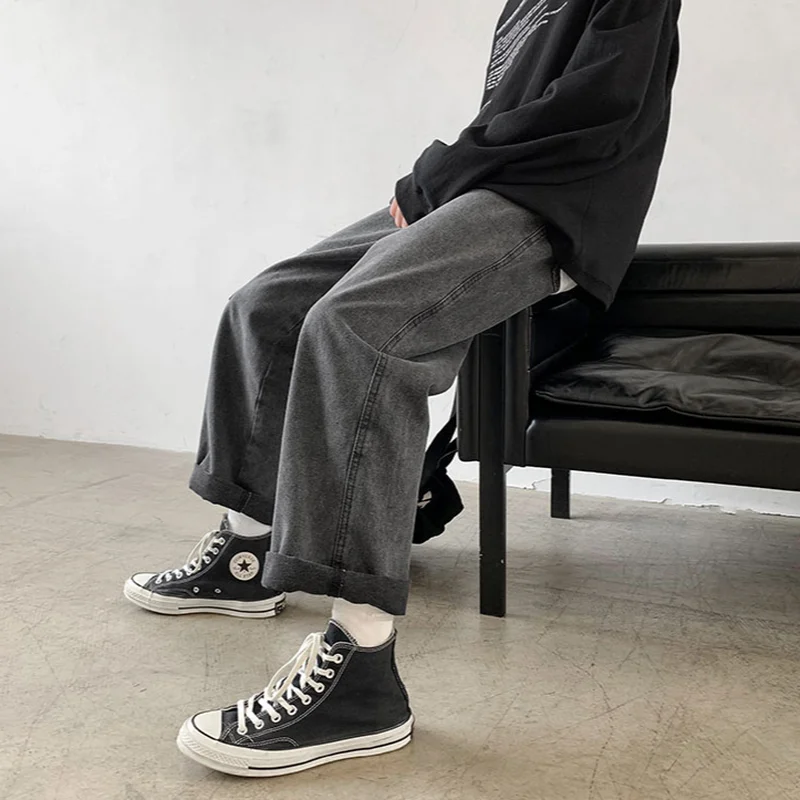Jeans Men Side Pocket Denim Loose Trousers Casual Chic High Quality Korean Style Solid Zipper Ins for Men Designer Trouser New
Jeans Men Side Pocket Denim Loose Trousers Casual Chic High Quality Korean Style Solid Zipper Ins for Men Designer Trouser New