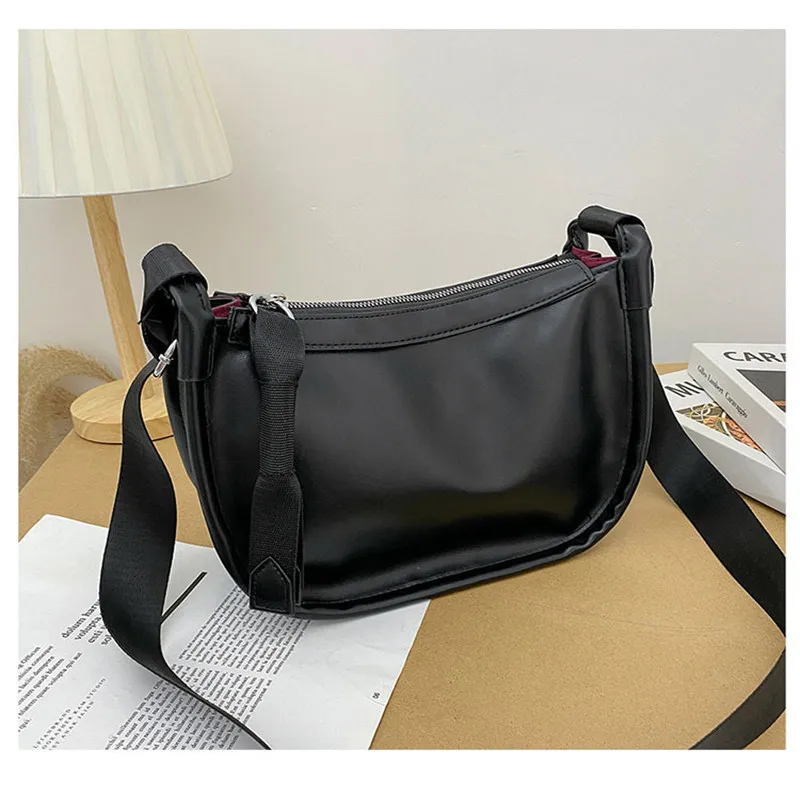 Women's single shoulder bag temperament simple retro women's bag fashion Pu Soft Leather Messenger Bag
Women's single shoulder bag temperament simple retro women's bag fashion Pu Soft Leather Messenger Bag