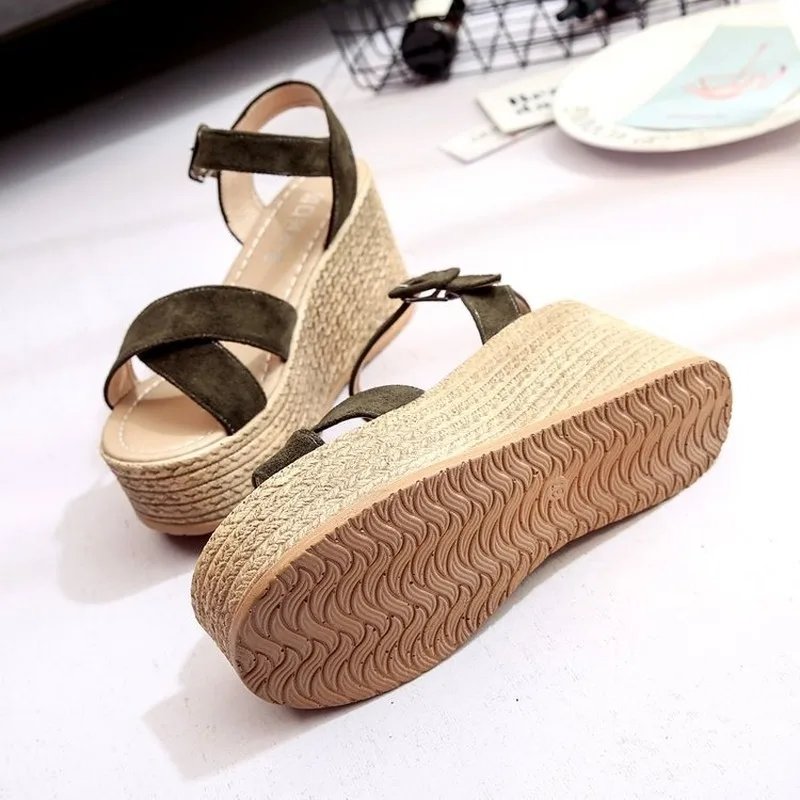 Women's Sandals 2020 New Roman Fish Mouth Buckle Ladies Sandals Muffins and Solid Color Trend Wild Shoes Sandalias Mujer
Women's Sandals 2020 New Roman Fish Mouth Buckle Ladies Sandals Muffins and Solid Color Trend Wild Shoes Sandalias Mujer