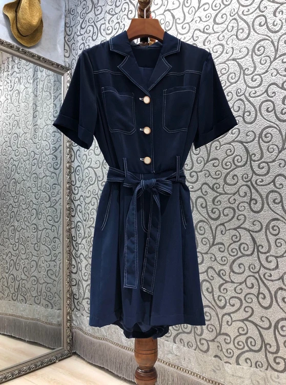 2021 new women Fashion Symmetrical Pocket Lace-up Knotted Waist Buttoned Denim Short Sleeve Jumpsuit 627
2021 new women Fashion Symmetrical Pocket Lace-up Knotted Waist Buttoned Denim Short Sleeve Jumpsuit 627