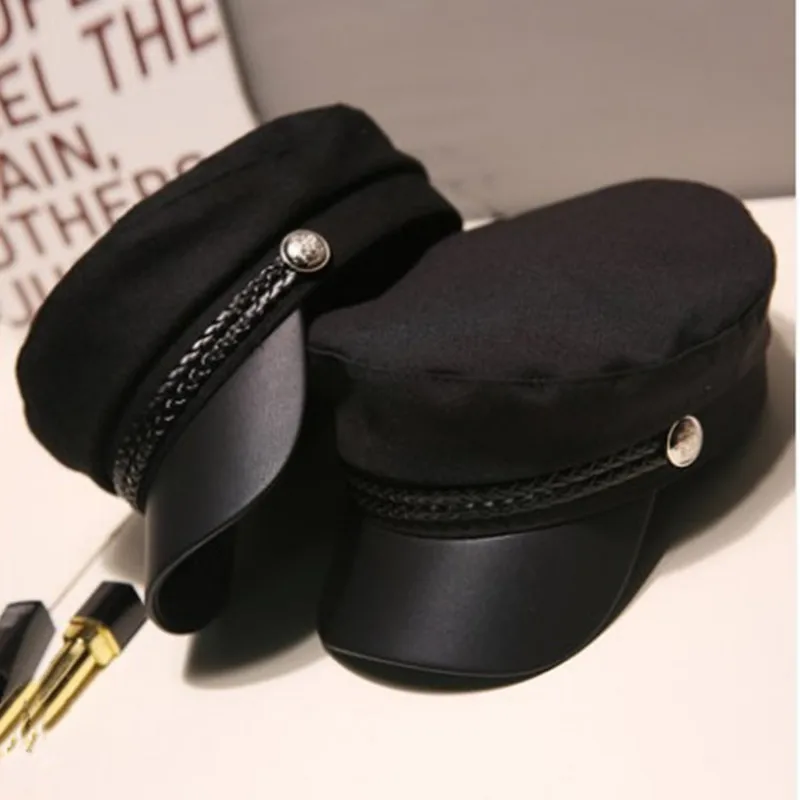 Fashion Unisex PU Leather Military Hat Autumn Sailor Hats for Women Men Black Grey Flat Top Female Travel Cadet Hat Captain Cap
Fashion Unisex PU Leather Military Hat Autumn Sailor Hats for Women Men Black Grey Flat Top Female Travel Cadet Hat Captain Cap